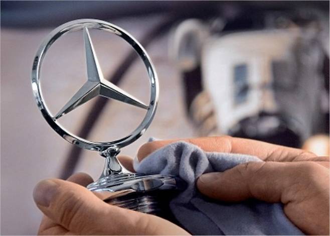 벤츠를 상징하는 삼각별 [사진출처=벤츠]