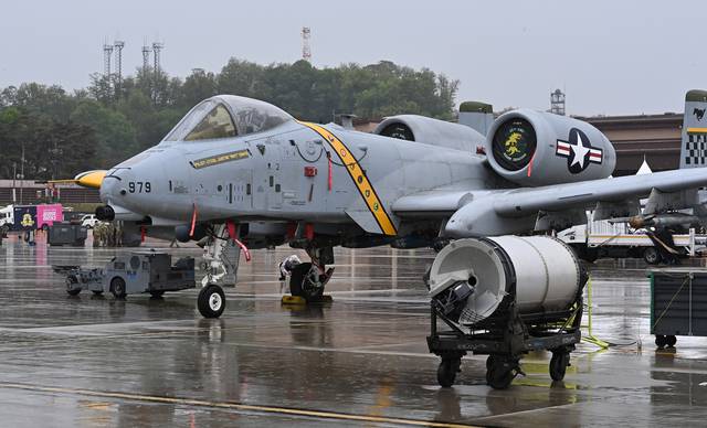 2025 오산 에어파워데이 미디어데이 행사가 열린 9일 경기 평택시 주한미군 오산공군기지에 A-10 썬더볼트 공격기가 전시돼 있다.  뉴시스 제공