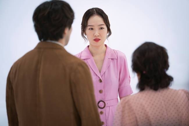 사진=스튜디오 피닉스·SLL