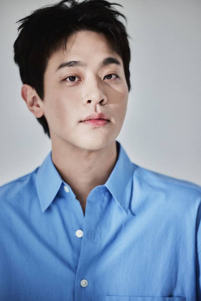 [서울=뉴시스] 배우 겸 출판사 무제 대표 박정민(사진=출판사무제 제공) 2025.05.09. photo@newsis.com *재판매 및 DB 금지