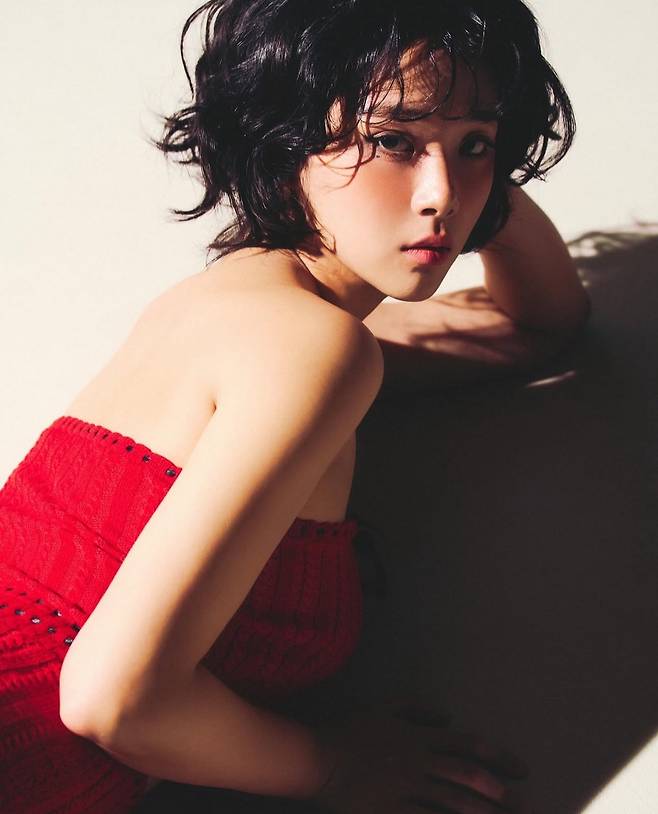 비비가 더블 타이틀곡으로 정규 2집 앨범을 선보인다. 비비 인스타그램 캡처