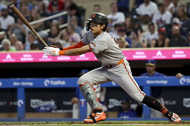 ▲ 이정후는 11일(한국시간) 미국 미네소타주 미니애폴리스 타겟 필드에서 열린 2025 메이저리그 미네소타 트윈스와 경기에 3번 타자 중견수로 선발 출전했다. ⓒ연합뉴스/AP