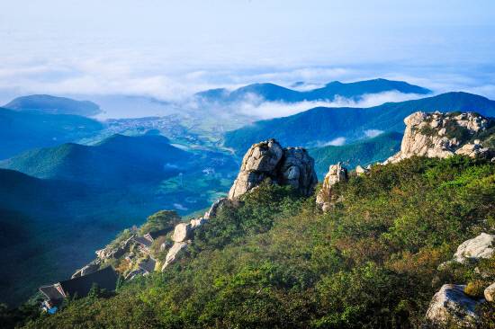 남해 금산과 보리암.