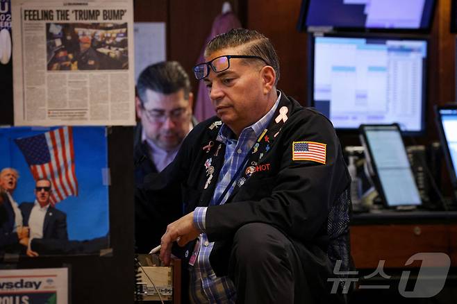 뉴욕증권거래소 트레이더 ⓒ 로이터=뉴스1