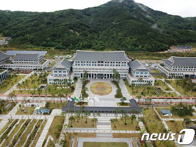 경북도 신도시(안동예천)으로 이전한 경북도청사. ⓒ News1 김대벽 기자