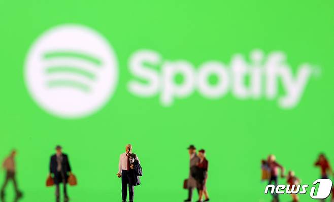 음악 스트리밍 서비스 스포티파이의 로고. 2023.12.04/ ⓒ 로이터=뉴스1 ⓒ News1 권진영 기자