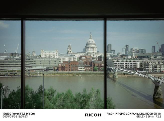 22D83906-B30E-4EC4-B5ED-DF8BB43397D7_1_105_c.jpeg 5월의 런던