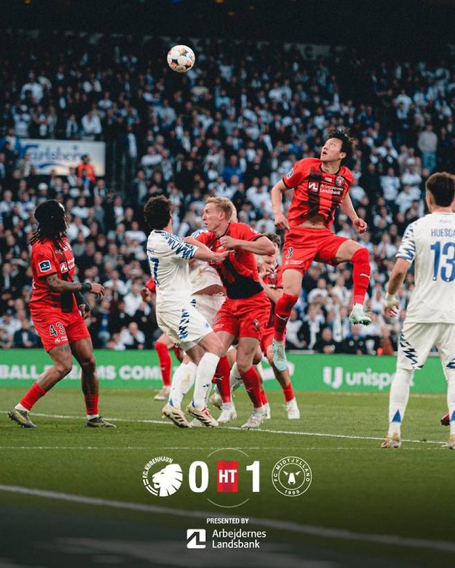 이한범의 코펜하겐전 백헤더 어시스트 장면. 사진=미트윌란 SNS