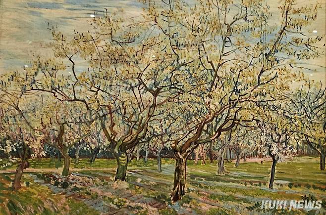 빈센트 반 고흐, 하얀 과수원, 1888, 캔버스에 유채, 60x81cm, 반 고흐 미술관&nbsp;