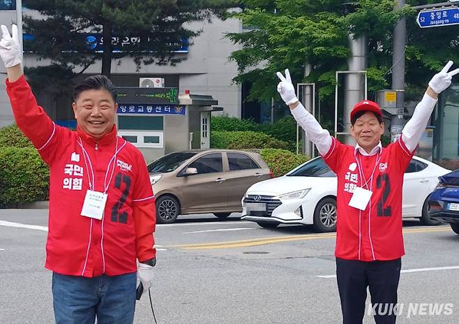 제21대 대통령 공식선거운동 개시일인 12일 오전 강원 춘천시 중앙로터리에서 국민의힘 강원선거대책위원회가 출정식을 갖고 본격적인 선거 운동에 돌입했다. (선대위 제공)