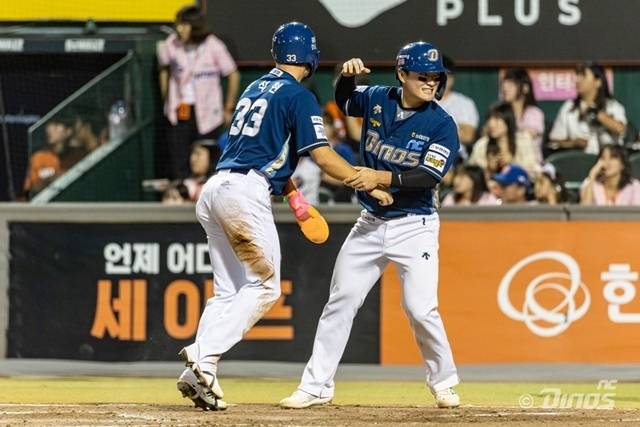 안중열(오른쪽)의 활약은 계속될 수 있을까. 사진=NC 제공