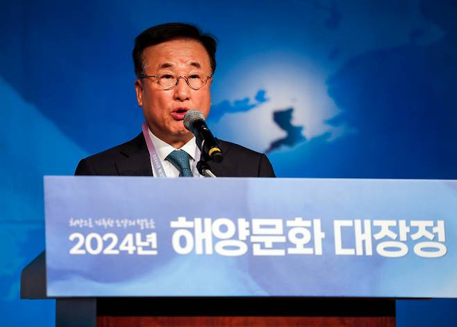 현재 고려해운은 전문경영인 박씨 일가가 이끌고 있다. 2세 출신 박정석 고려해운 회장은 지주사 고려HC의 지분 24.68%를 보유하고 있다. 사진은 박정석 회장의 모습./사진=뉴시스