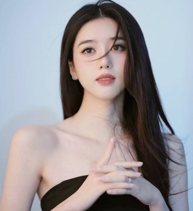 [엘리너 리 SNS]