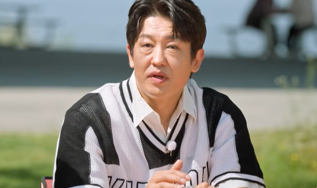 허성태가 배우 데뷔 전 대기업에 다녔던 과거를 떠올렸다. ENA ‘최화정 김호영의 보고싶었어’ 방송화면 캡처