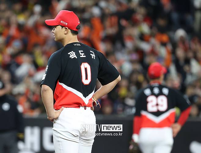▲ 지난해 KIA 좌완 불펜진의 핵심이었던 곽도규는 시즌 초반 부진 끝에 결국 팔꿈치 수술이 결정돼 시즌을 마감했다 ⓒ곽혜미 기자