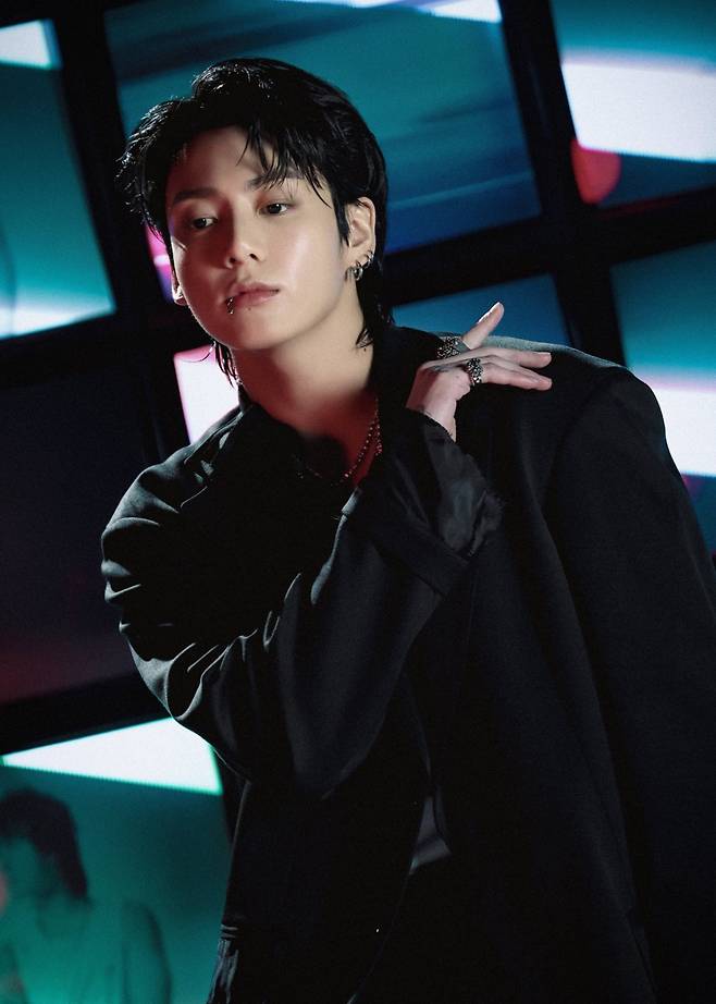 방탄소년단 정국 'Seven', 美빌보드 글로벌 차트 신기록 질주