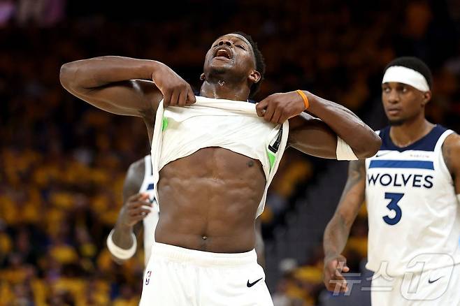 NBA 미네소타가 골든스테이트를 꺾고 서부 콘퍼런스 파이널 진출에 1승 만을 남겨뒀다. ⓒ AFP=뉴스1