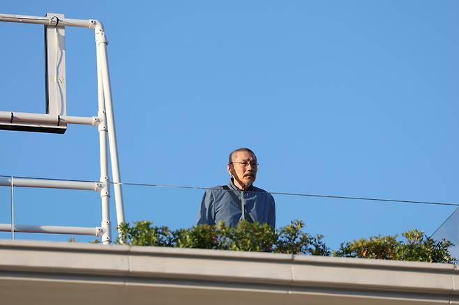 제78회 칸 국제 영화제를 찾은 홍상수 감독. 사진| EPA 연합