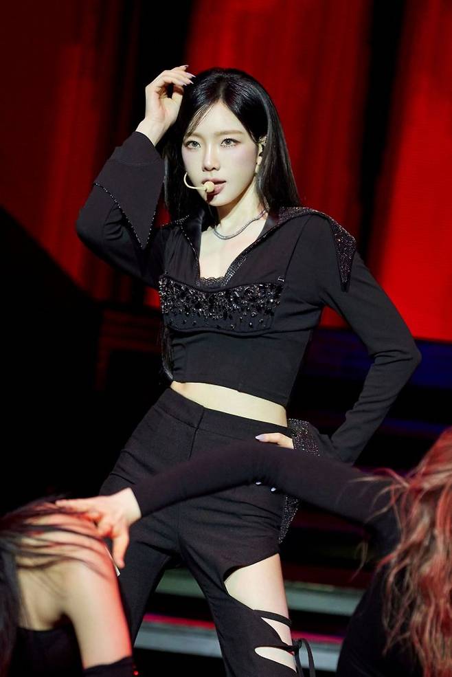 태연은 지난 4월 26~27일 마카오 더 베네시안 아레나(The Venetian Arena)에서 단독 콘서트를 열었다. SM엔터테인먼트