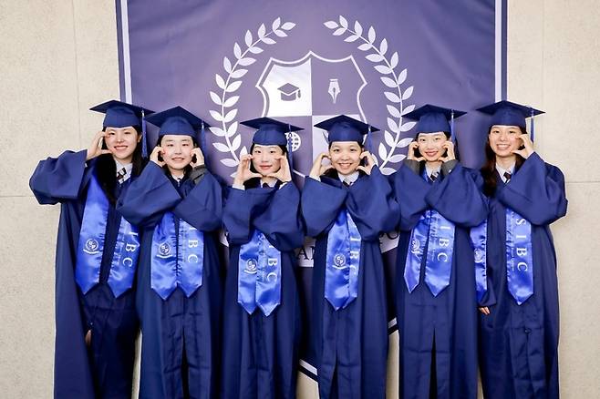 SSI 부산의 졸업생 자료사진. 제공=SSI 부산