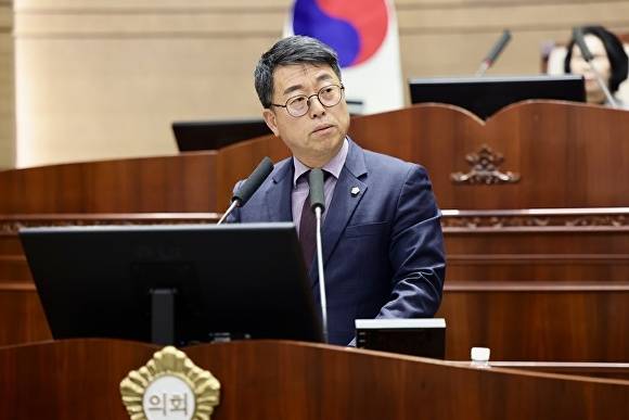 이종담 천안시의원 [사진=천안시의회]