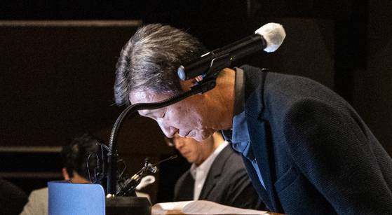 LG U+ CEO Hwang Hyeon-sik bows in apology during a press conference at the company's headquarters in Yongsan District, central Seoul, after a data breach affecting approximately 300,000 customers on Feb. 16, 2023. [YONHAP]