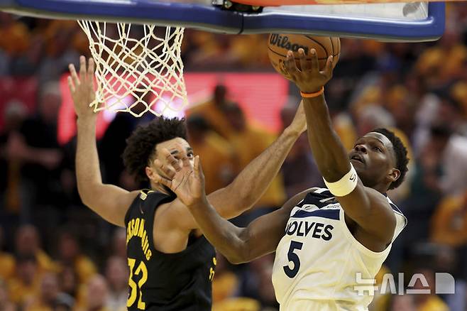 [샌프란시스코=AP/뉴시스] 미국프로농구(NBA) 미네소타 팀버울브스의 앤서니 에드워즈. 2025. 5. 12.