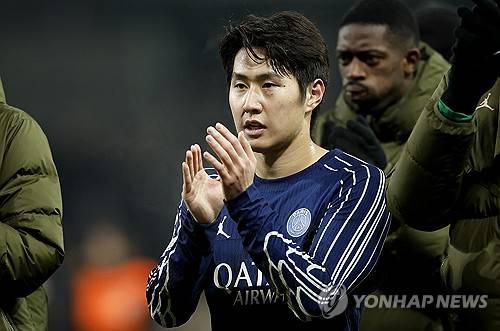 이탈리아 매체 '코리에레 델레 스포르트'가 지난 9일(한국시간) 나폴리가 다가오는 여름 이적시장에 케빈 더브라위너를 비롯해 다른 영입 명단을 추리고 있다고 소개하면서 이강인도 명단에 있다고 전했다.&nbsp;연합뉴스