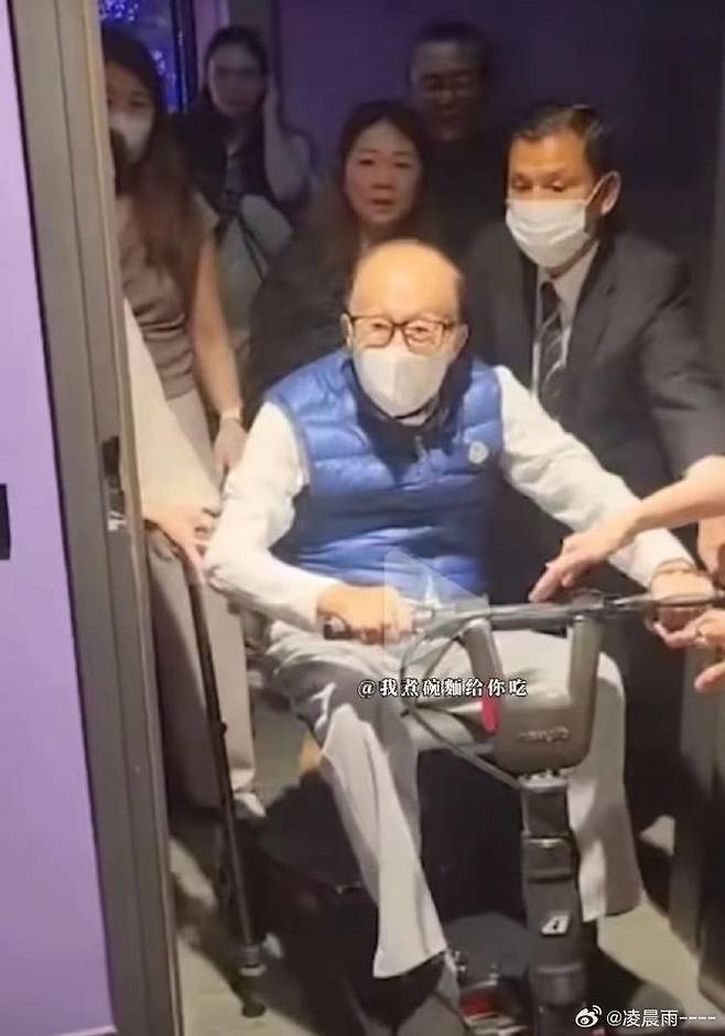 대만 록밴드 '메이데이' 콘서트 참석한 리카싱  [웨이보 캡처. 재판매 및 DB금지]