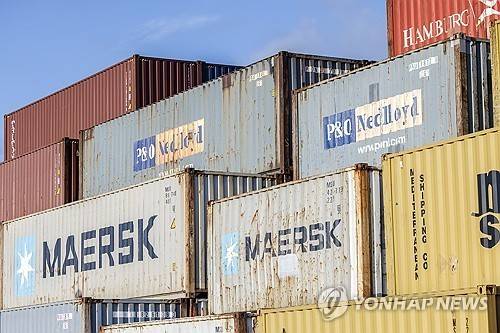 미국 항만의 컨테이너 [EPA 연합뉴스 자료사진]