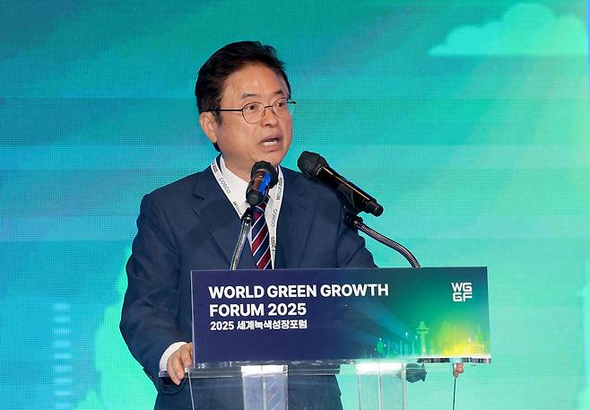 이철우 경북 도지사가 축사하고 있다.