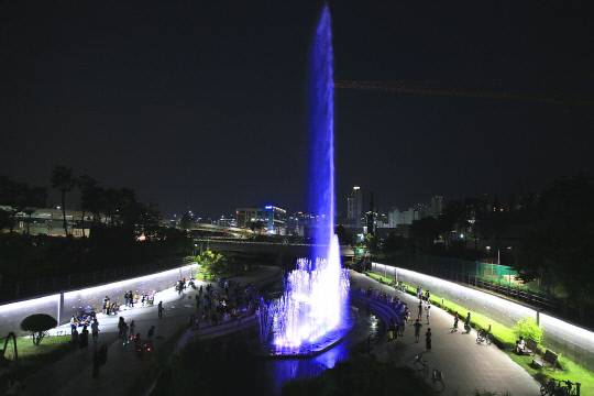 방축천 음악분수 전경. 세종시 제공