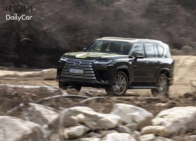 렉서스 LX 700h