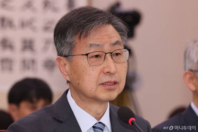 [서울=뉴시스] 권창회 기자 = 최재해 감사원장이 19일 서울 여의도 국회에서 열린 법제사법위원회 전체회의에 출석해 인사말을 하고 있다. 2025.03.19. kch0523@newsis.com /사진=권창회