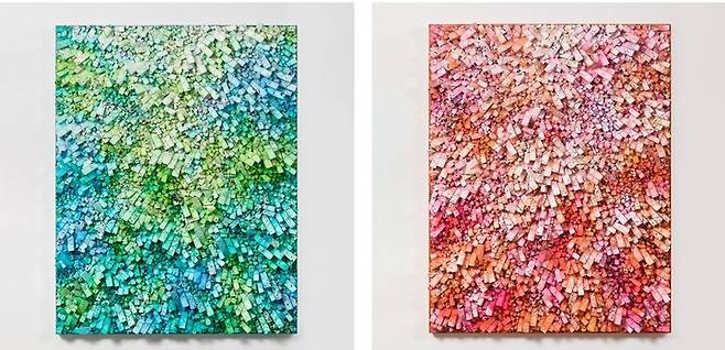 Aggregation 25-AP032, 2025. Mixed Media with Korean Mulberry paper. 117 × 91 cm. Courtesy of the artist and Perrotin. Aggregation 25-AP033, 2025. Mixed Media with Korean Mulberry paper. 117 × 91 cm.  Courtesy of the artist and Perrotin. *재판매 및 DB 금지