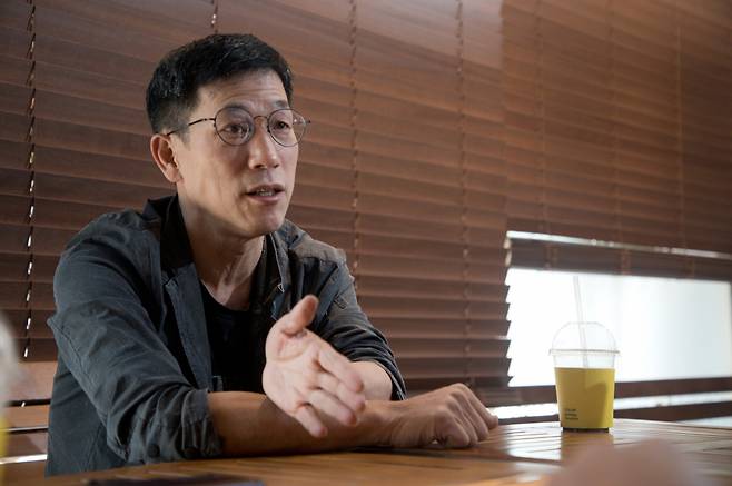 2021년 10월19일 서울 마포구의 한 카페에서 만난 진중권 광운대 특임교수 ⓒ 시사저널 이종현