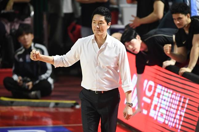 전희철 SK 감독. /사진=KBL