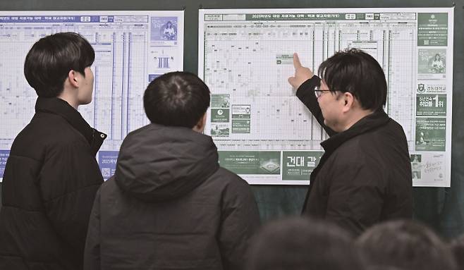 지난 2012년 학교폭력 이력을 생기부에 기재하도록 하면서 학교폭력 피해가 큰 폭으로 감소했다.[사진｜게티이미지뱅크]