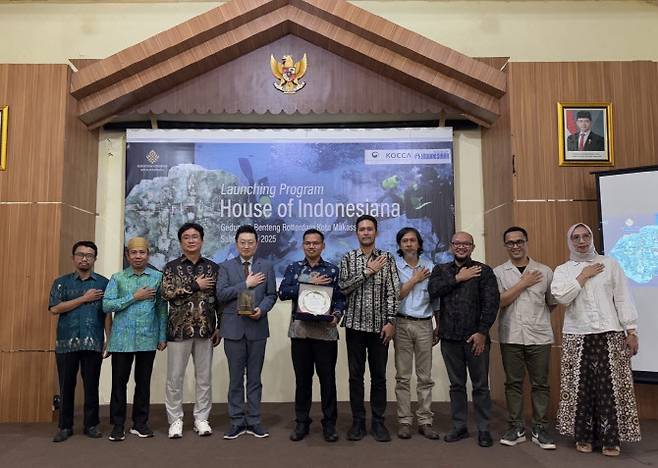 지난 3일 인도네시아 마카사르 포트 로테르담에서 ‘콘텐츠 전문인력 양성센터’ 개소식을 개최했다.(사진=한국콘텐츠진흥원)