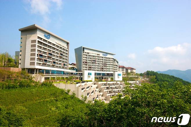 강원랜드가 운영하는 하이원리조트 마운틴 콘도 전경.(강원랜드 제공)