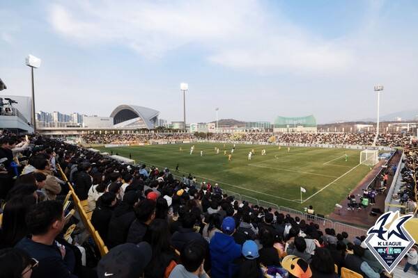 광주FC가 홈구장으로 사용했던 광주축구전용구장 전경. 사진┃한국프로축구연맹