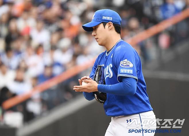 6일 대전 한화생명볼파크에서 열린 삼성-한화전. 5회말 원태인이 역전 허용 후 아쉬워하고 있다. 대전=정재근 기자 cjg@sportschosun.com/2025..5.6/