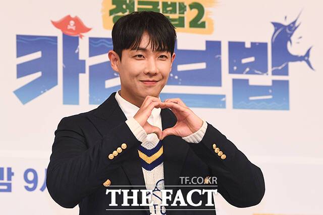 배우 이준이 SBS 예능 프로그램 '정글밥2-카리브밥'에서 예능감을 뽐내면서 활약하고 있다. /더팩트 DB