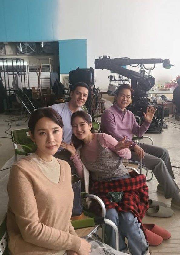 이순재 없는 ‘지붕킥’ 모임... 정보석 “선생님 건강해지시길” (제공: 정보석 인스타그램)