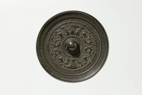 무령왕릉 출토 의자손수대경(국보)