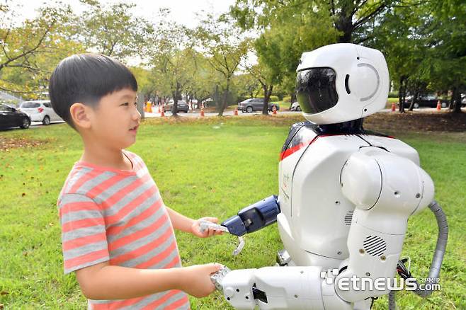 한국 휴머노이드 로봇 '휴보' (사진=박지호기자 jihopress@etnews.com)