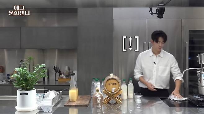 222.jpg 옥택연에게 술 마실때 체중관리법을 물어봤다.