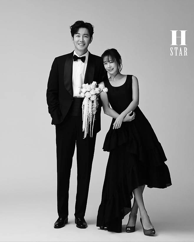 최근 리마인드 웨딩화보 찍은 배우 부부