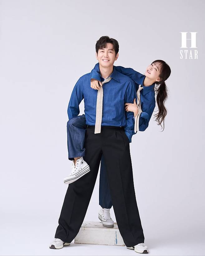 최근 리마인드 웨딩화보 찍은 배우 부부