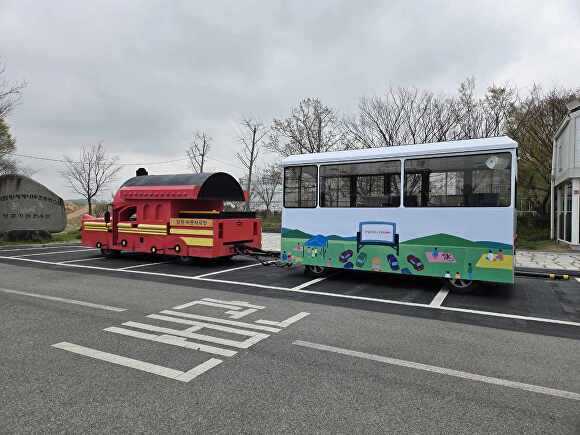 전남 함평군 자동차극장에 설치된 무궤도열차 전경 [사진=함평군]